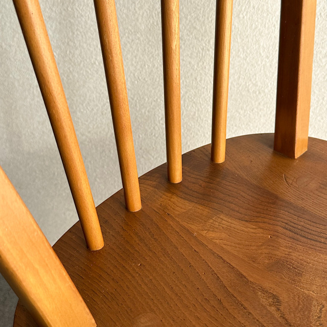 アーコールの椅子