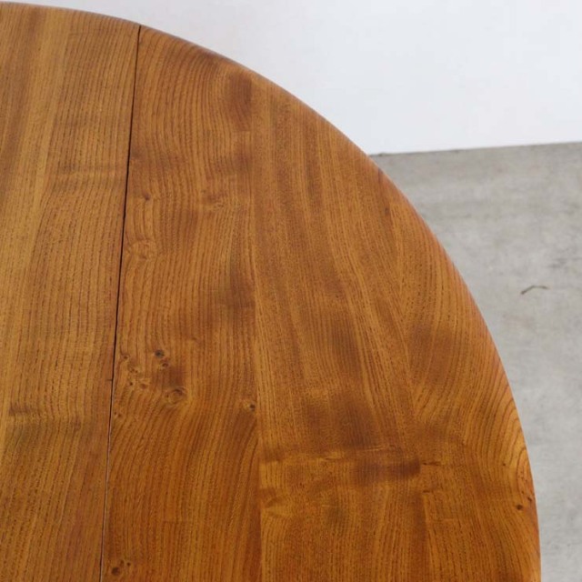 英国製アーコールのヴィンテージダイニングテーブル、両端の天板は折りたたみ可能、ナチュラルカラーの木目が美しい天板。23142