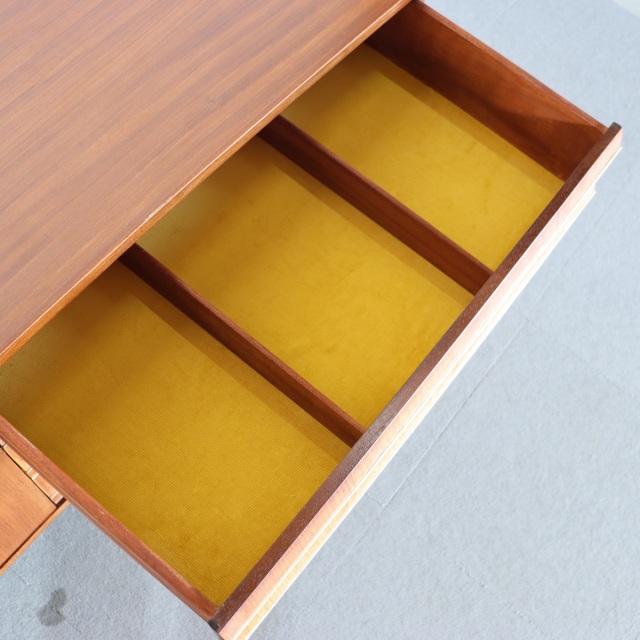 送料込み | Elliotts of Newbury(エリオッツオブニューベリー)サイド