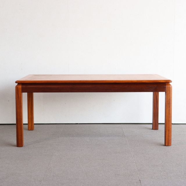 ジープランのコーヒーテーブル