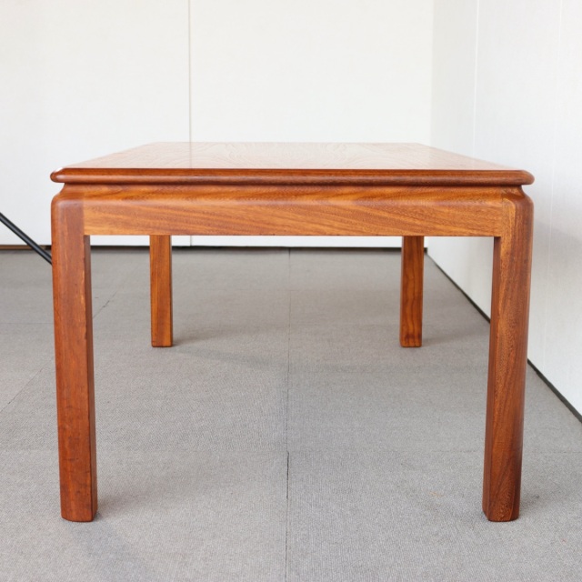 ジープランのコーヒーテーブル