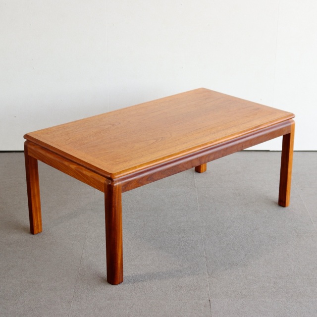 ジープランのコーヒーテーブル