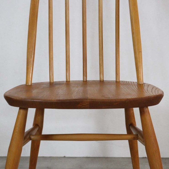 ナチュラルブラウンのすべて木製の背もたれが高いヴィンテージダイニングチェア、23147b