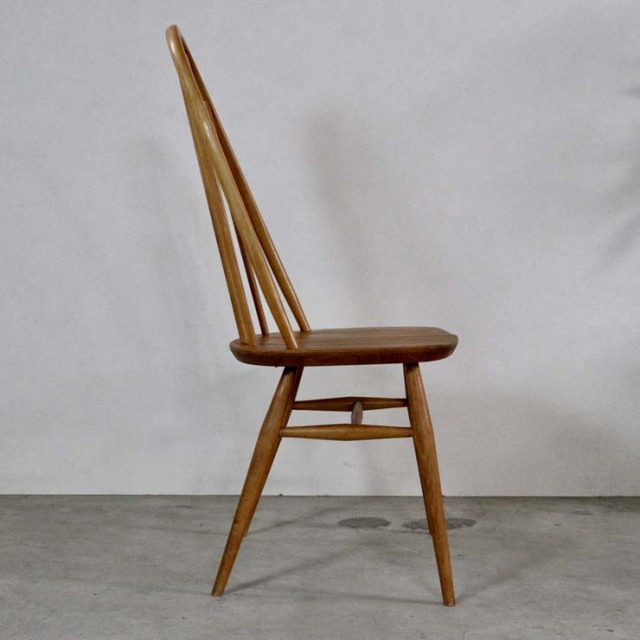 ナチュラルブラウンのすべて木製の背もたれが高いヴィンテージダイニングチェア、23147b