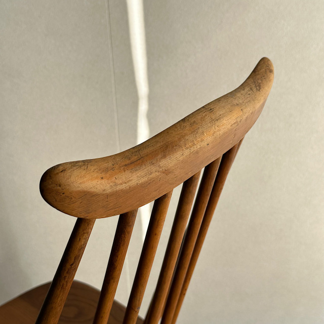 アーコールの椅子