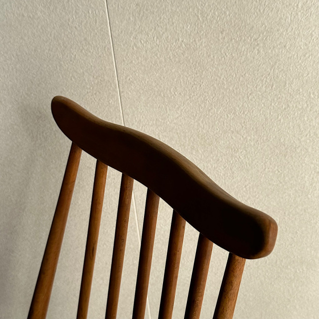 アーコールの椅子