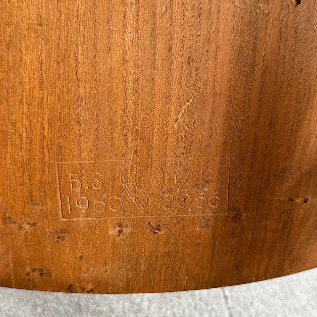 アーコールの椅子