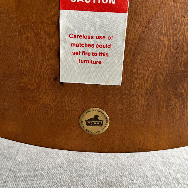 アーコールの椅子