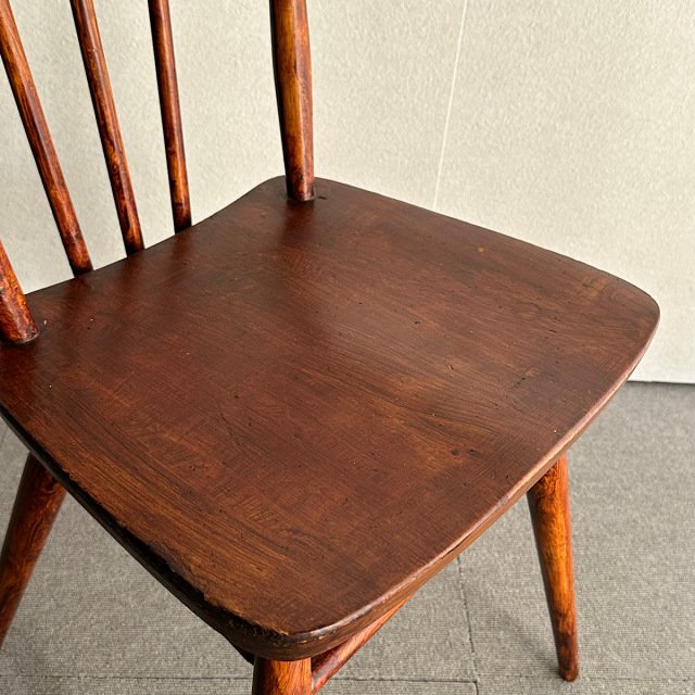 アーコールの椅子