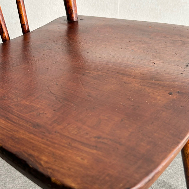 アーコールの椅子