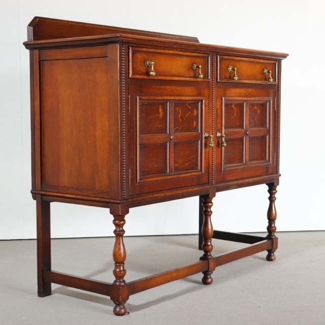 1930年代オーク材サイドボード | 英国アンティーク家具 |