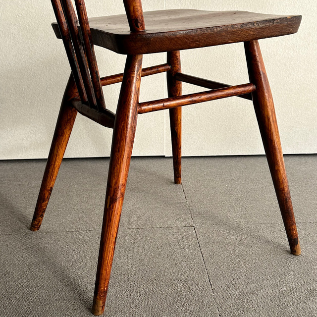 アーコールの椅子