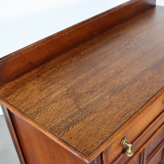 1930年代オーク材サイドボード | 英国アンティーク家具 |