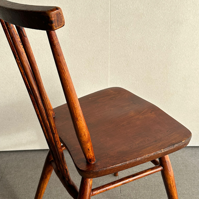 アーコールの椅子