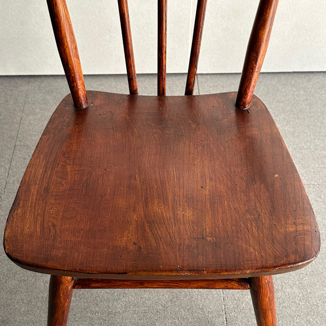 アーコールの椅子