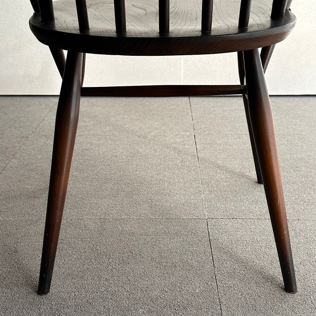 アーコールの椅子