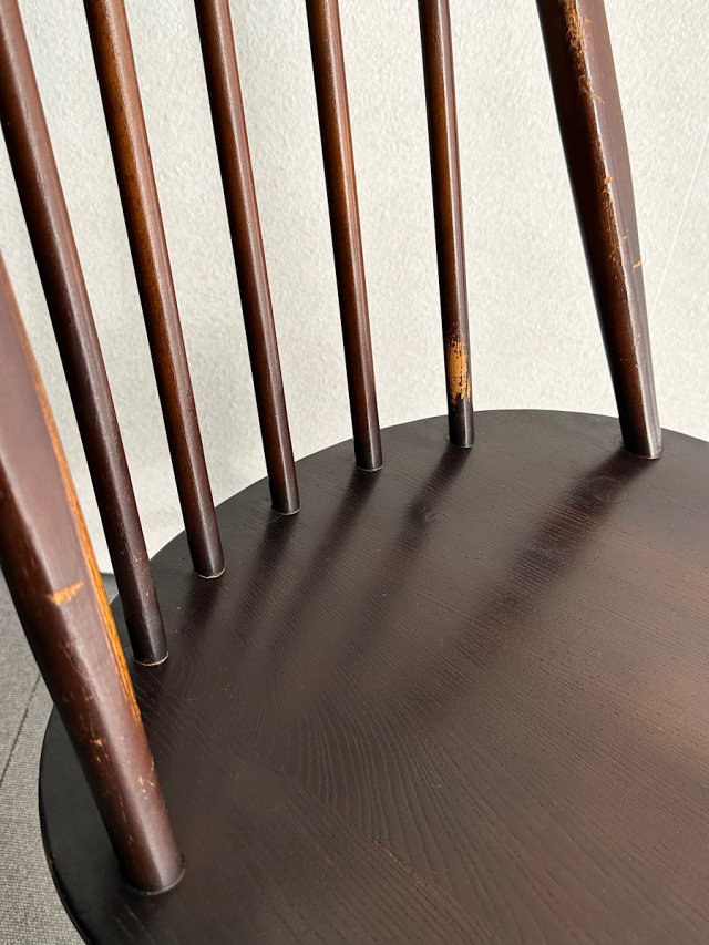 アーコールの椅子