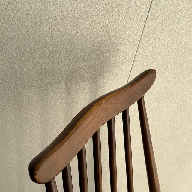 アーコールの椅子