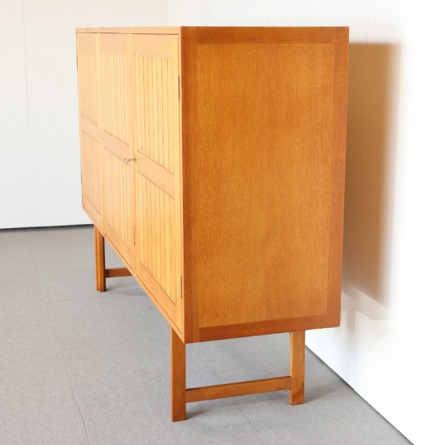 送料込み】【39℃】 デンマーク製サイドボード by Kurt Ostervig 商品