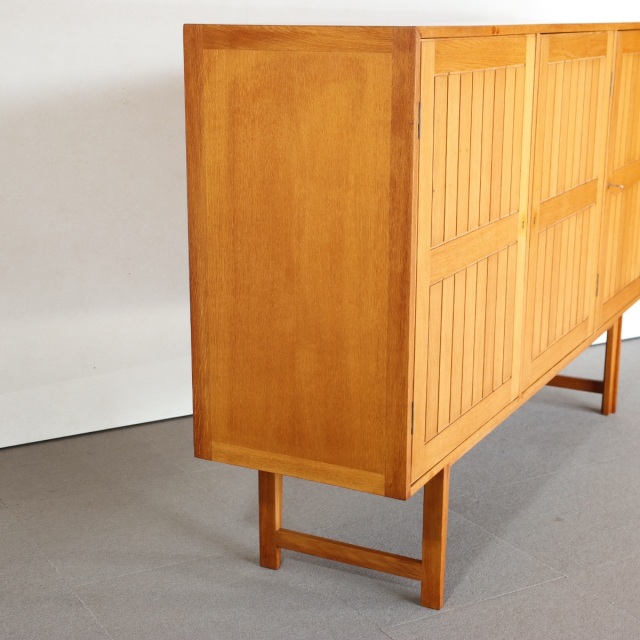 北欧 デンマーク製 サイドボード ビーチ無垢材 キャビネット検skovby