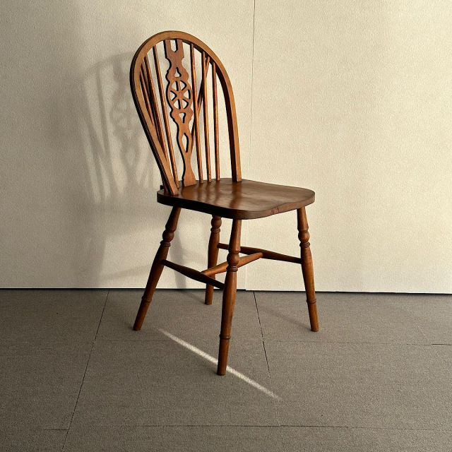 アンティークの椅子