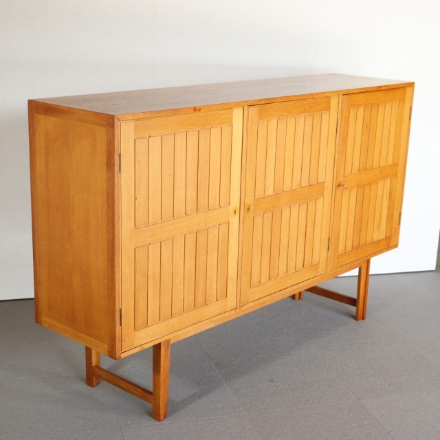 送料込み！ 【39℃】 デンマーク製サイドボード by Kurt Ostervig