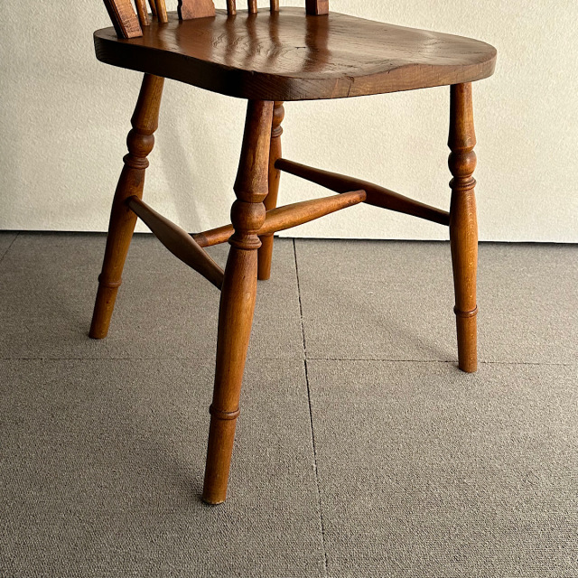 アンティークの椅子