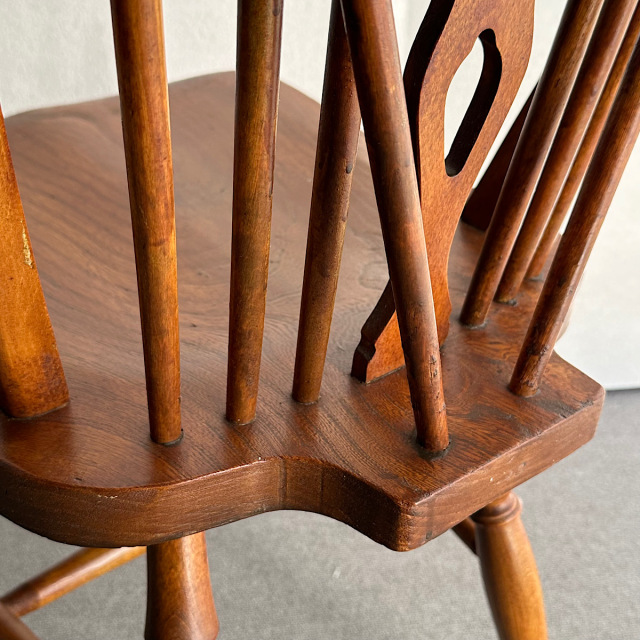 アンティークの椅子