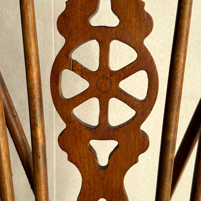 アンティークの椅子