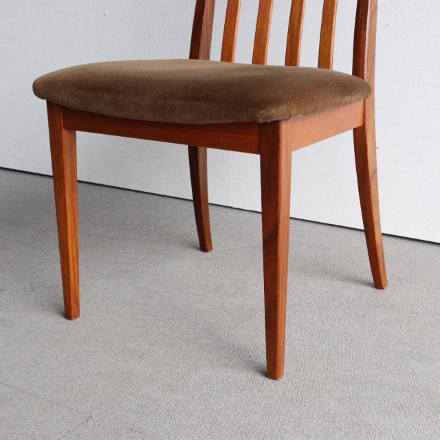 ジープランG-PLANのダイニングチェア