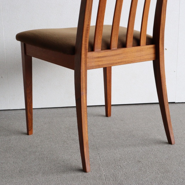 ジープランG-PLANのダイニングチェア