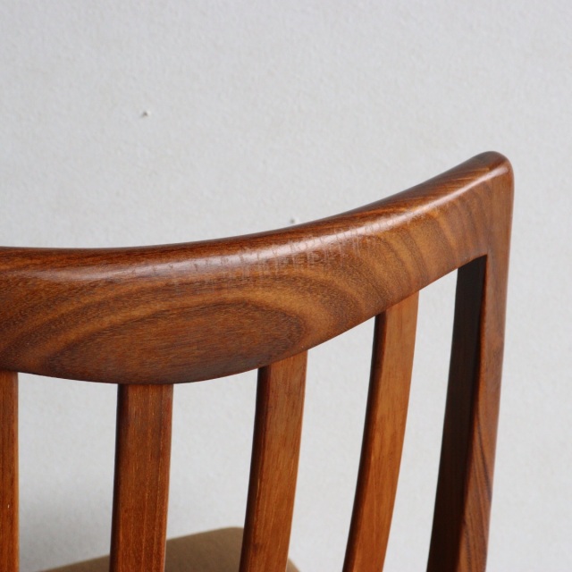 ジープランG-PLANのダイニングチェア