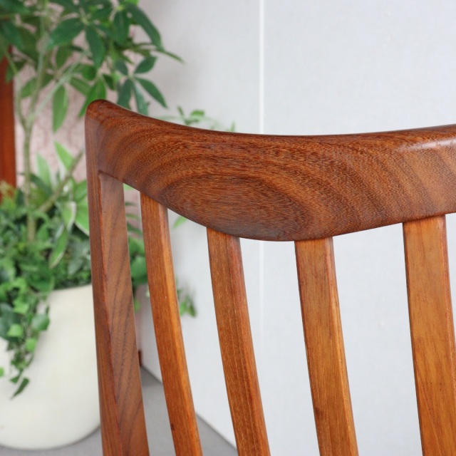 ジープランG-PLANのダイニングチェア