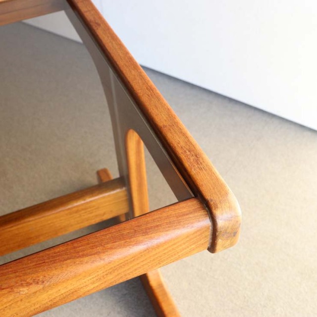 タイル、ガラス、チーク。 ジープランG-PLANのコーヒーテーブル