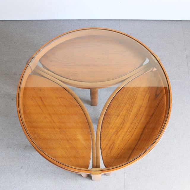 ネイサンNATHANのネストテーブル