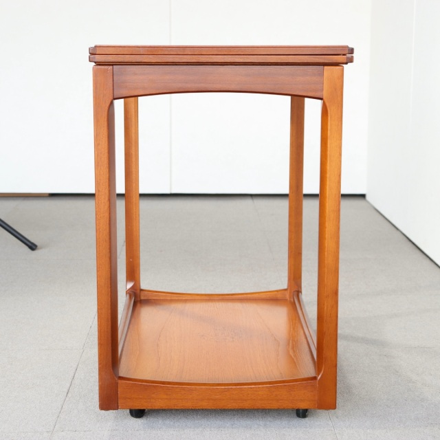 英国ヴィンテージのトロリー