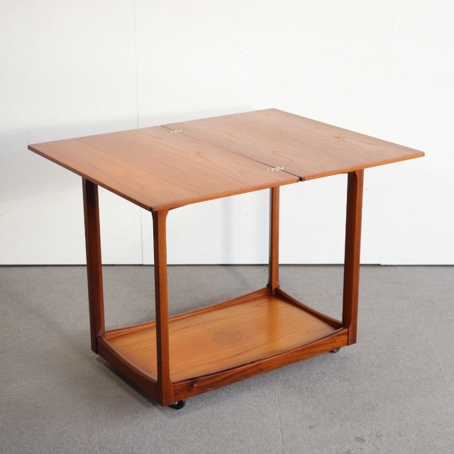 英国ヴィンテージのトロリー