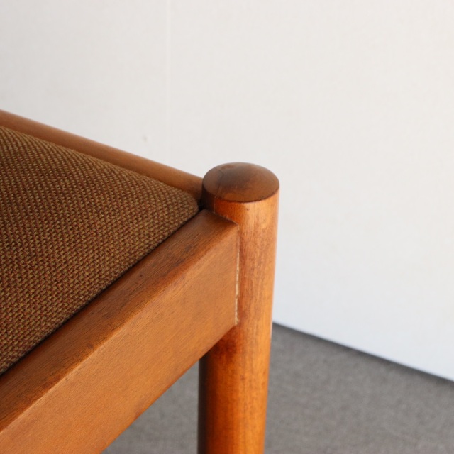 メレデューMEREDEWのダイニングチェア