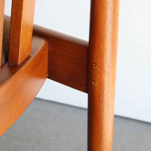 メレデューMEREDEWのダイニングチェア