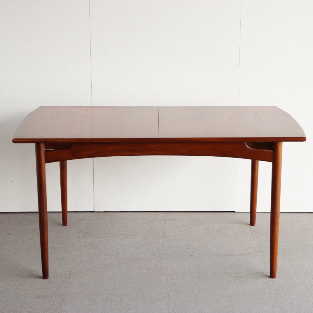 英国ヴィンテージのソーイングボックス