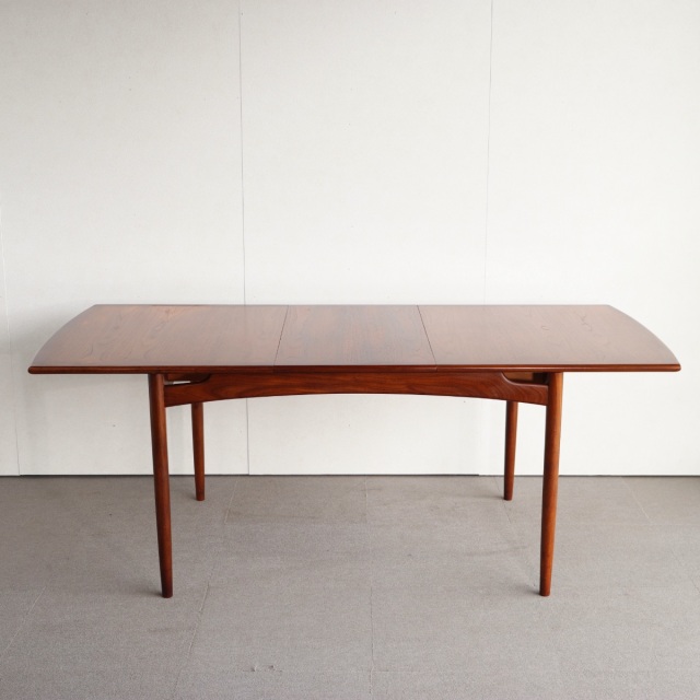 英国ヴィンテージのソーイングボックス