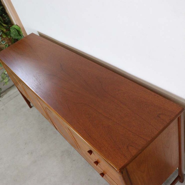 高いのには訳がある。やっぱり英国クラフトマンの技術が詰まった最高峰