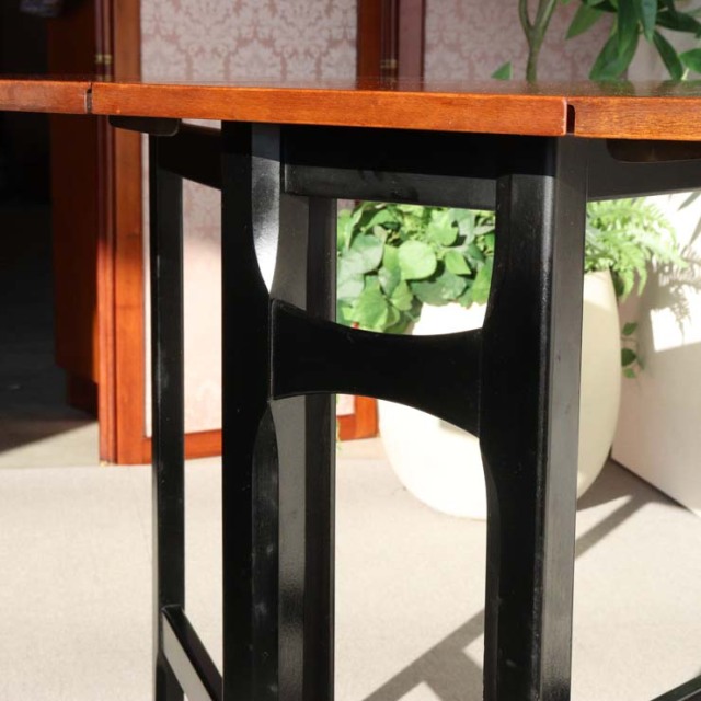 ネイサンNATHANのトーラシリーズの折りたたみダイニングテーブル
