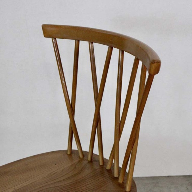 木製で背もたれが交差しているヴィンテージチェア、122040b