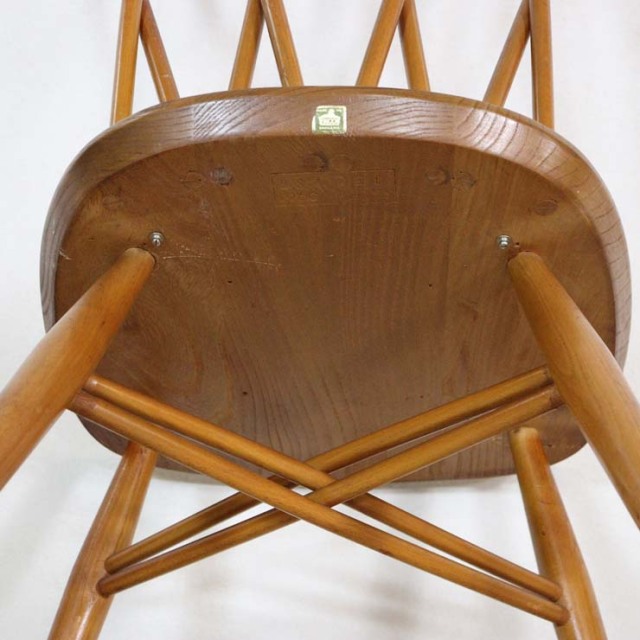 木製で背もたれが交差しているヴィンテージチェア、122040b