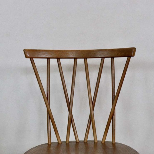 明るいブラウンの木製チェア、122040c