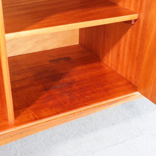 モリスオブグラスゴーMORRIS OF GLASGOWのサイドボード