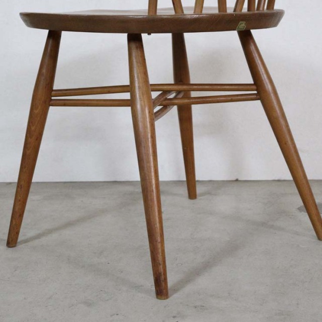 明るいブラウンの木製チェア、122040c