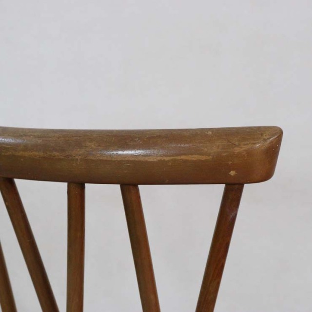 明るいブラウンの木製チェア、122040c