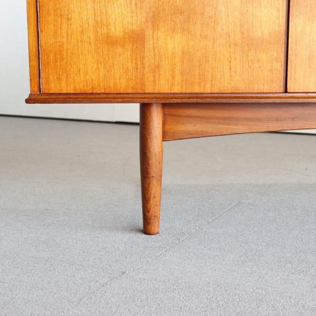 モリスオブグラスゴーMORRIS OF GLASGOWのサイドボード